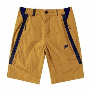 Nike Tech Woven Tan and Navy Blue Shorts Size Medium
